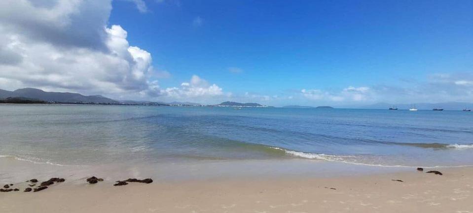 Vila Casa Com 2 Quartos, Para 6 Pessoas Em Ponta Das Canas Florianópolis Exteriér fotografie